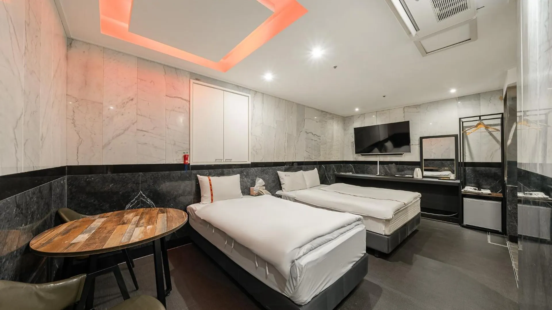 Hotel Signature Seoul South Korea