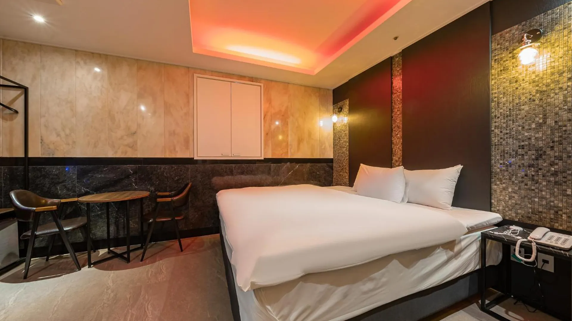 Hotel Signature Seoul 0*,  South Korea