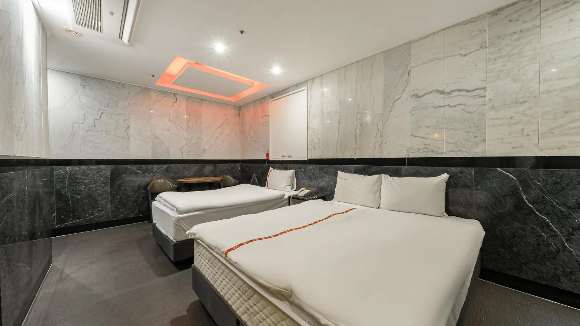 Hotel Signature Seoul